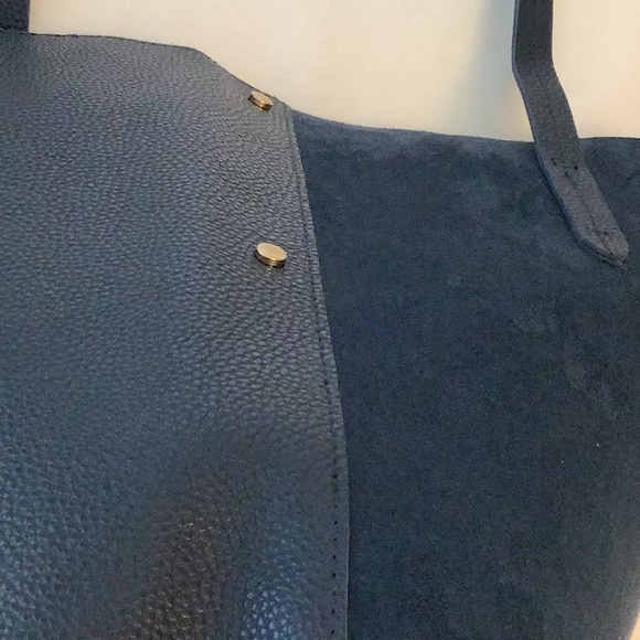 Navy tote - Picture 3 of 4